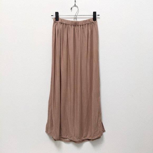 Avenue Dresses & Skirts - Avenue In-House Line Simple Elastic Skirt